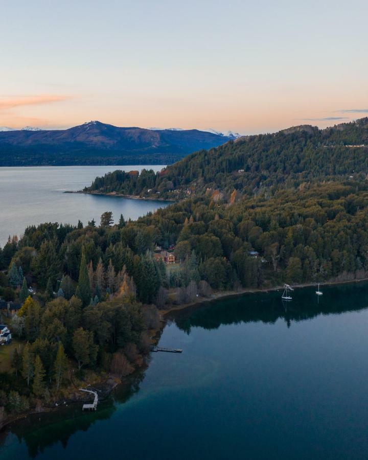Отель Peninsula Petit Сан-Карлос-де-Барилоче Экстерьер фото